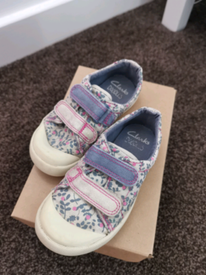 clarks doodles size 6